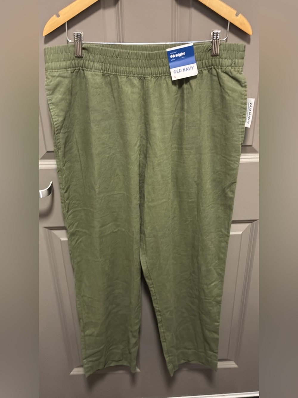 Old Navy Olive Green Women's Straight-Leg Elastic Waist Chinos